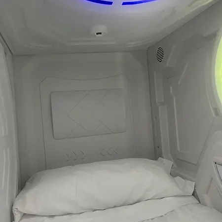 Limin Hostel Capsules-2